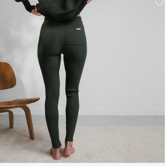 Lunya Good in Bed Women’s Cozy Cotton Silk Ribbed Legging in Olive Green - Picture 2 of 10